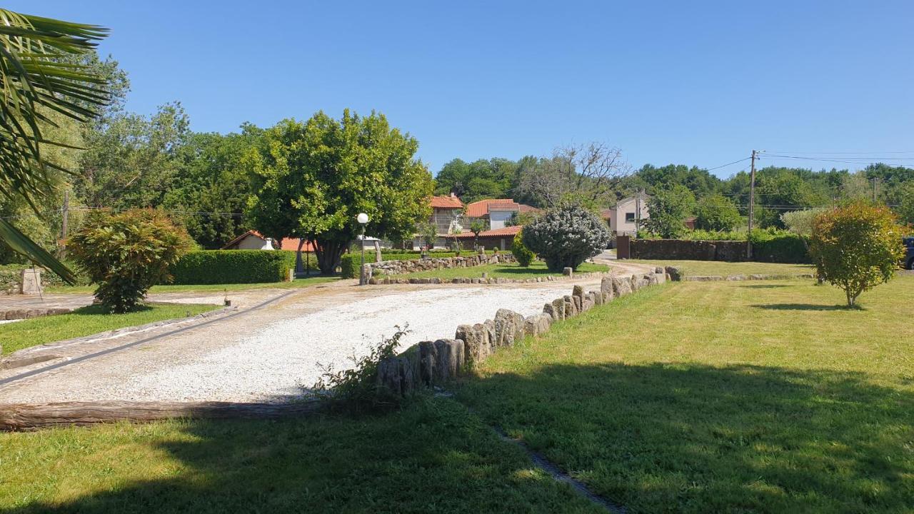 Casa Rural Rectoral Santa Baia Boimorto  Luaran gambar